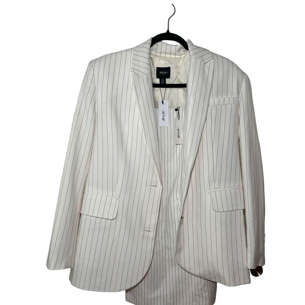 Nasty-gal Women's White and Cream Suit